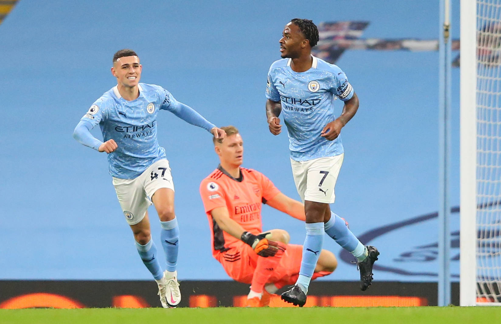 功通过边路 功通过边路